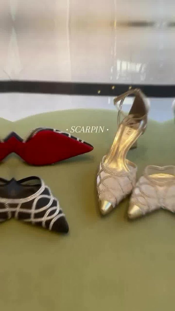 AD04 Scarpins